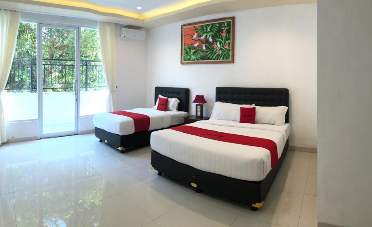 Reddoorz Plus Near Dreamland Beach Jimbaran Kültér fotó
