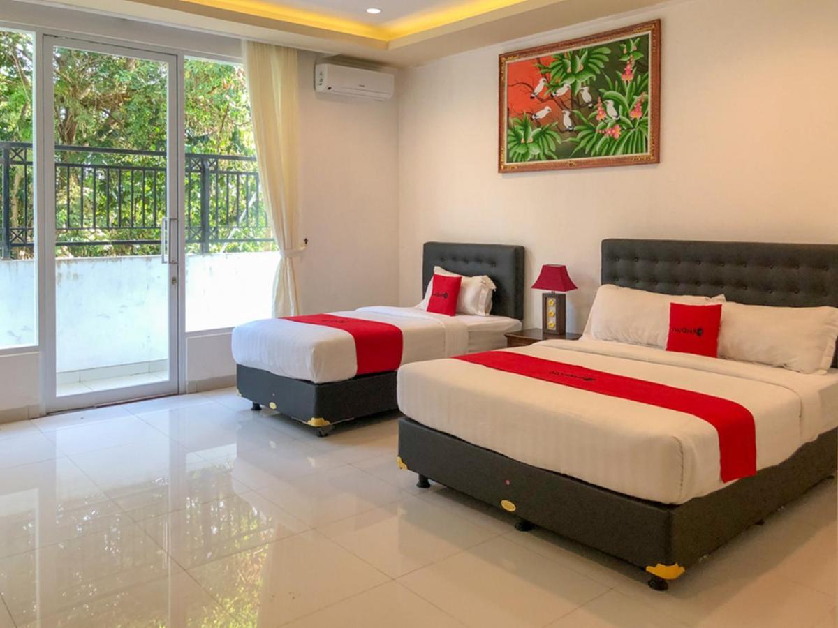 Reddoorz Plus Near Dreamland Beach Jimbaran Kültér fotó